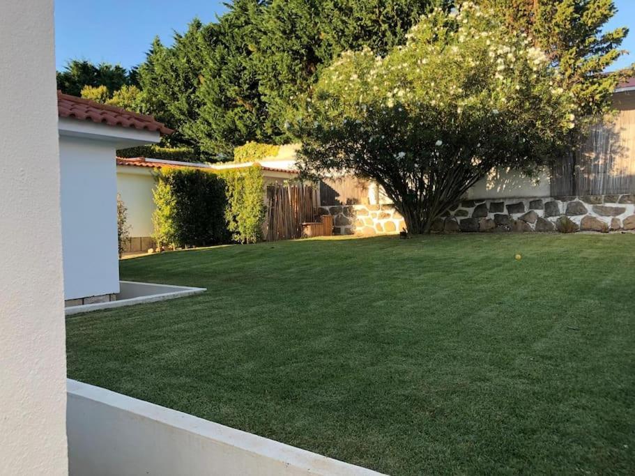 In Cascais, Near The Center And Beaches, But In A Very Quite Neighborhood Vakantiehuis Cascais